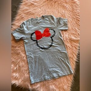 Gray Women's Tee with Red Bow Design